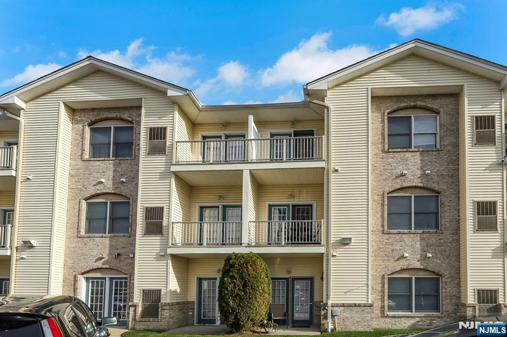Homes for sale in Saddle Brook, NJ | 520 Victor St #42, Saddle Brook, NJ 07663 | MLS# 25042741