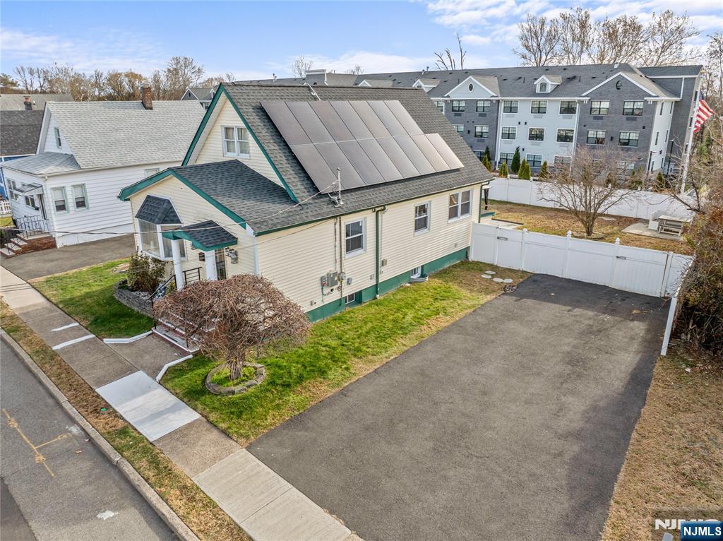 Homes for sale in Fair Lawn, NJ | 7-02 Lake, Fair Lawn, NJ 07410 | MLS# 25042769