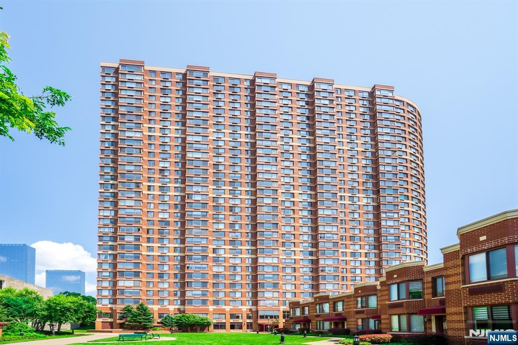 Homes for sale in Fort Lee, NJ | 100 Old Palisade Rd #3013, Fort Lee, NJ 07024 | MLS# 25042819