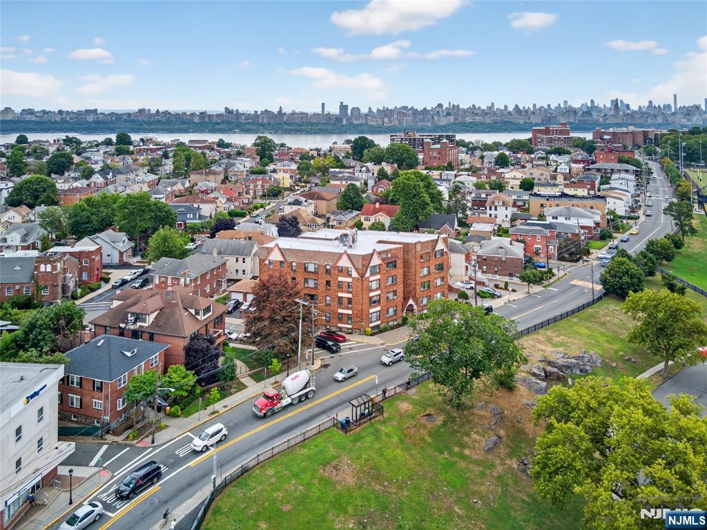 Homes for sale in Fairview, NJ | 307 Fairview Ave, Fairview, NJ 07022 | MLS# 25042823