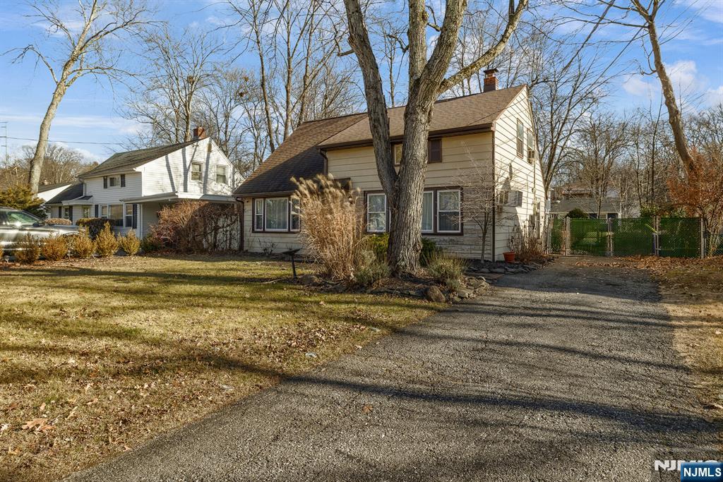 Homes for sale in West Orange, NJ | 41 Hunterdon Rd, West Orange, NJ 07052 | MLS# 25042839