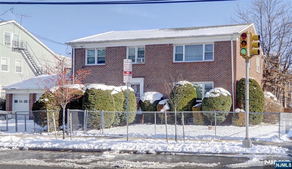 Homes for sale in Newark, NJ | 103 107 Mt Vernon Pl, Newark, NJ 07106 | MLS# 25042852