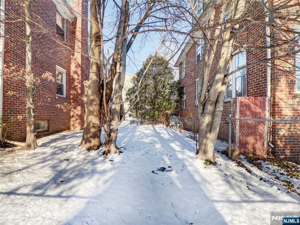 Homes for sale in Newark, NJ | 103 107 Mt Vernon Pl, Newark, NJ 07106 | MLS# 25042852