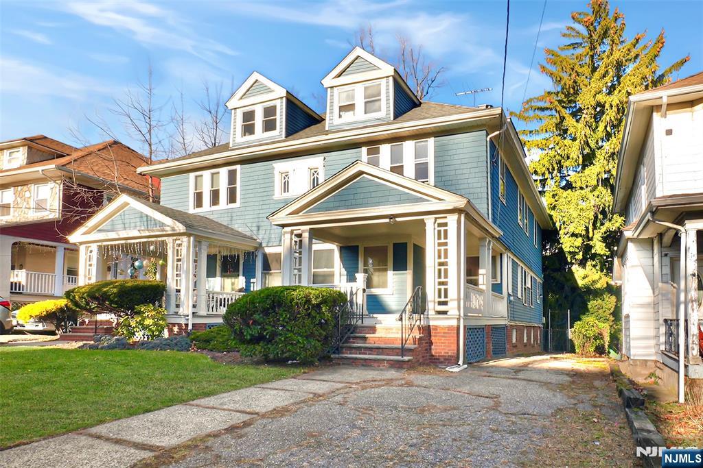 Homes for sale in Montclair, NJ | 9 Hawthorne Pl, Montclair, NJ 07042 | MLS# 25042896