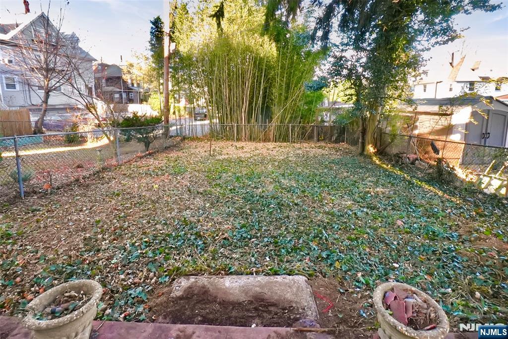 Homes for sale in Montclair, NJ | 9 Hawthorne Pl, Montclair, NJ 07042 | MLS# 25042896