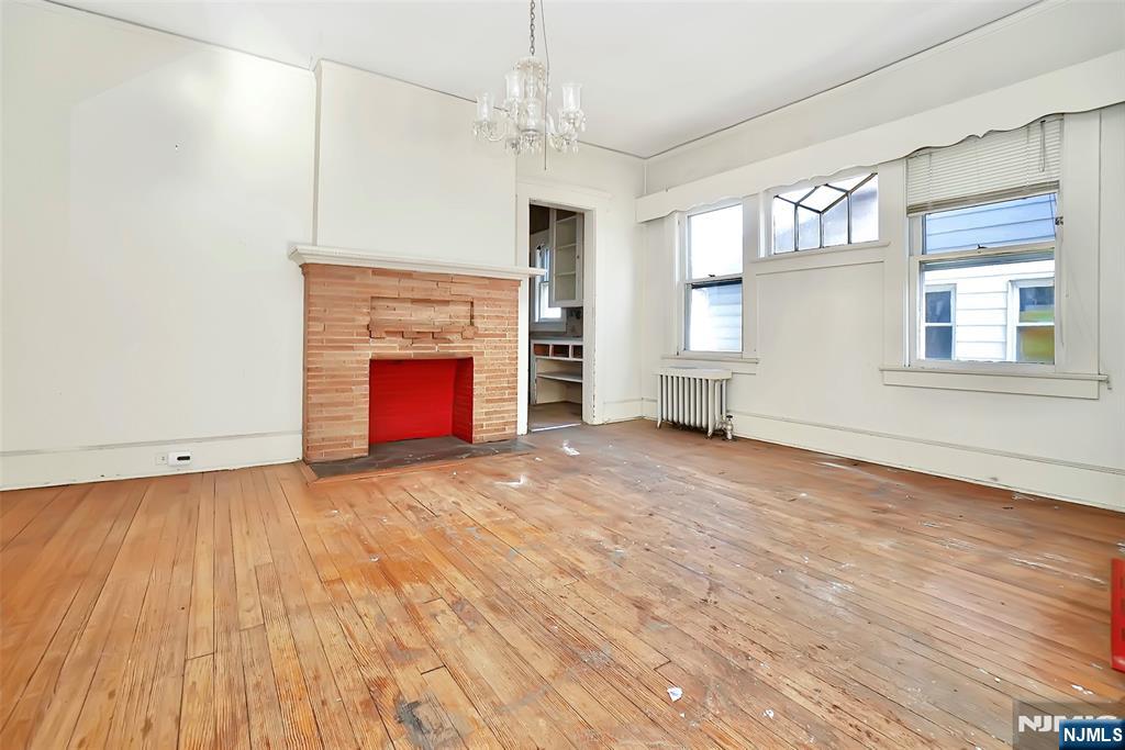 Homes for sale in Montclair, NJ | 9 Hawthorne Pl, Montclair, NJ 07042 | MLS# 25042896