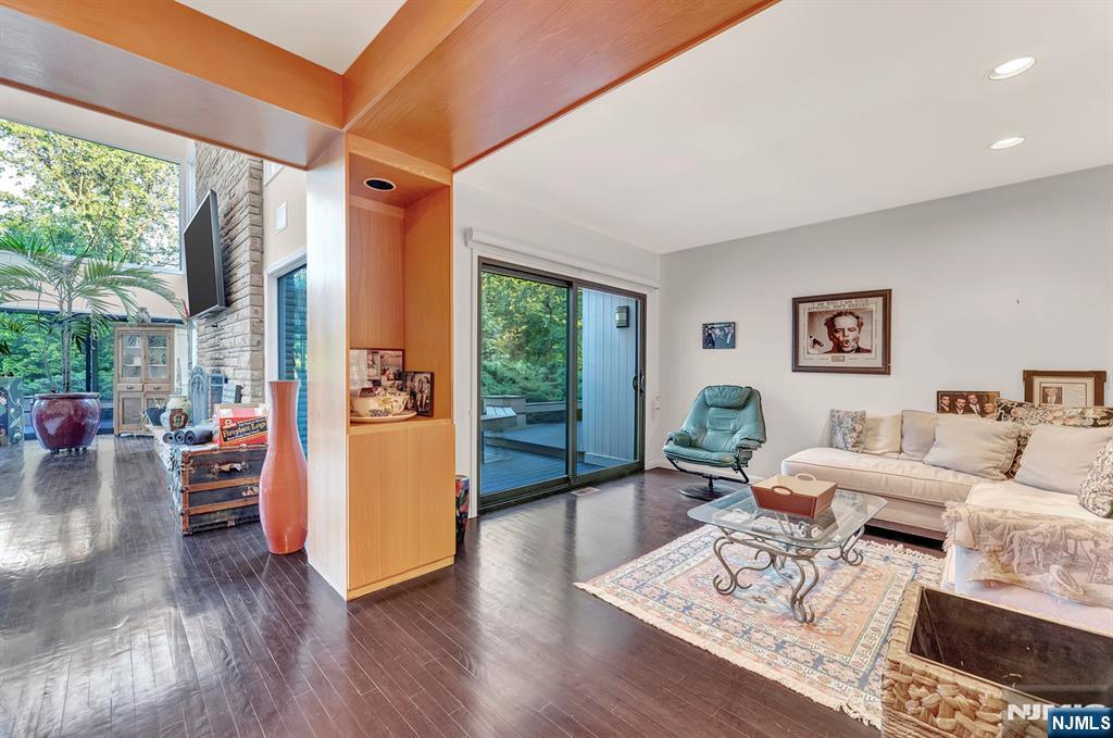 Homes for sale in West Orange, NJ | 41 Park Way, West Orange, NJ 07052 | MLS# 25042932