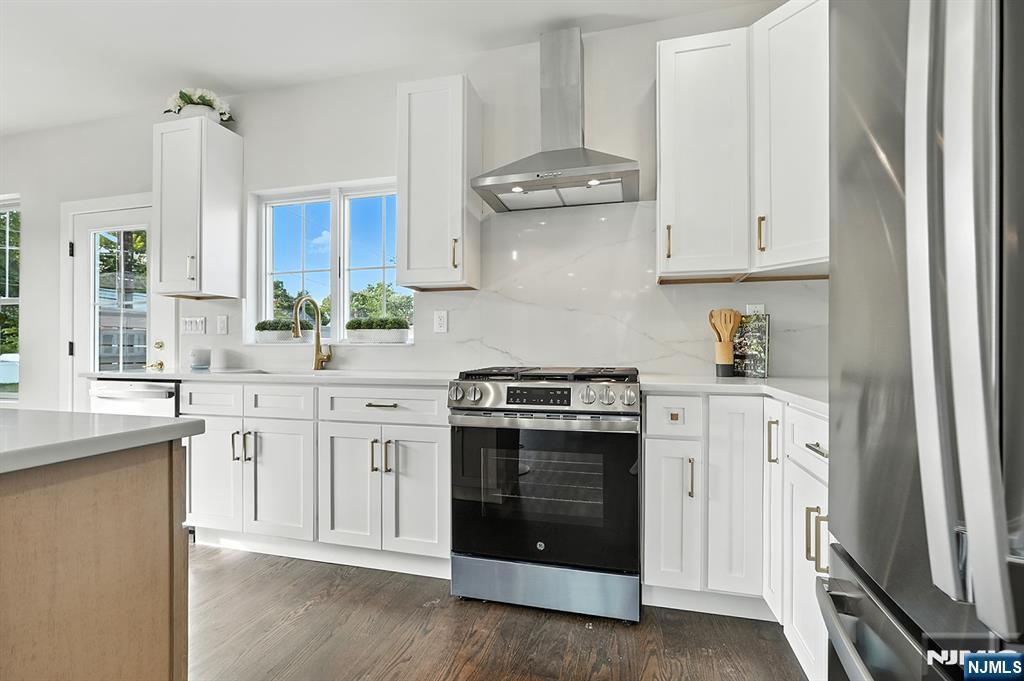 Homes for sale in North Arlington, NJ | 186 Canterbury Ave, North Arlington, NJ 07031 | MLS# 25042993