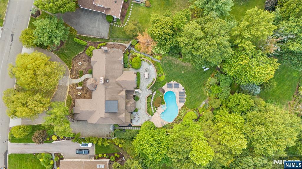 Homes for sale in North Caldwell, NJ | 54 Hamilton Dr, North Caldwell, NJ 07006 | MLS# 25043058