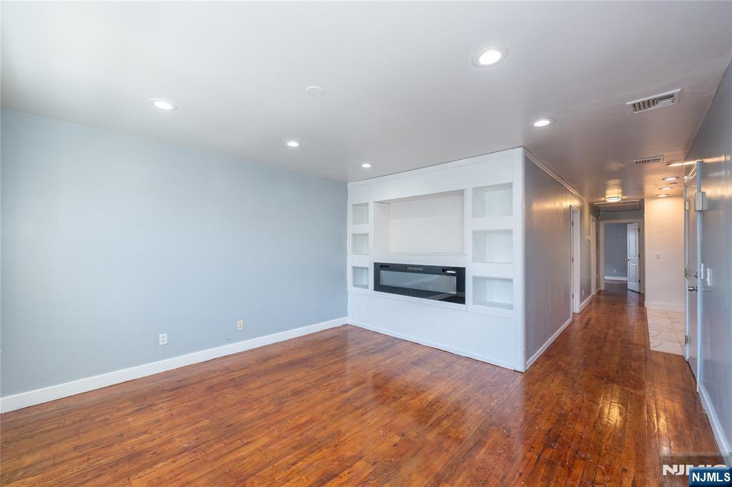 Homes for sale in Paterson, NJ | 28 Highland St, Paterson, NJ 07524 | MLS# 25043077