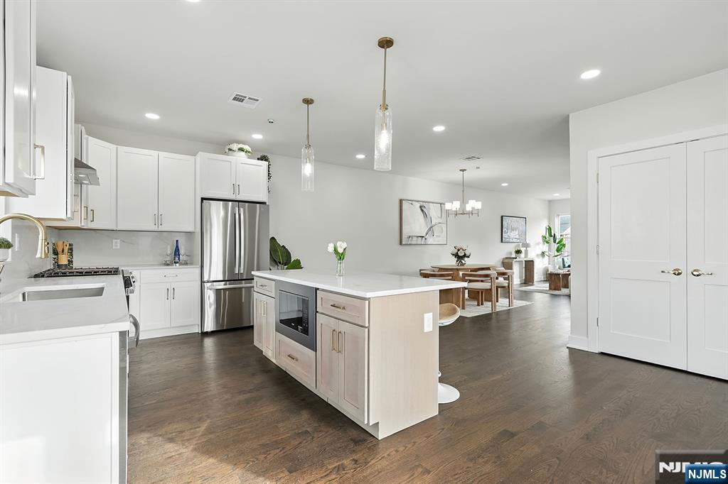 Homes for sale in North Arlington, NJ | 184 Canterbury Ave, North Arlington, NJ 07031 | MLS# 25043103