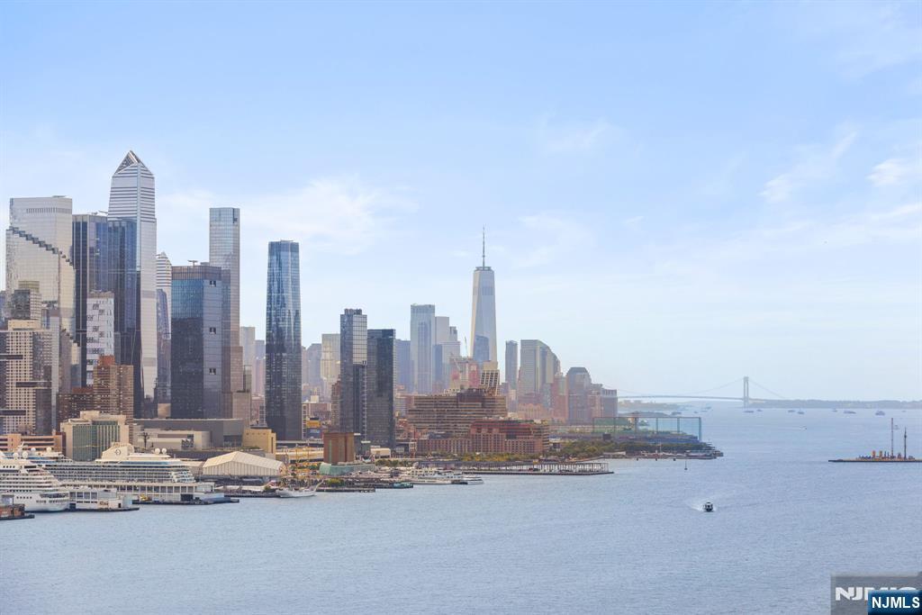 Homes for sale in Guttenberg, NJ | 7002 Boulevard East #32F, Guttenberg, NJ 07093 | MLS# 25043181