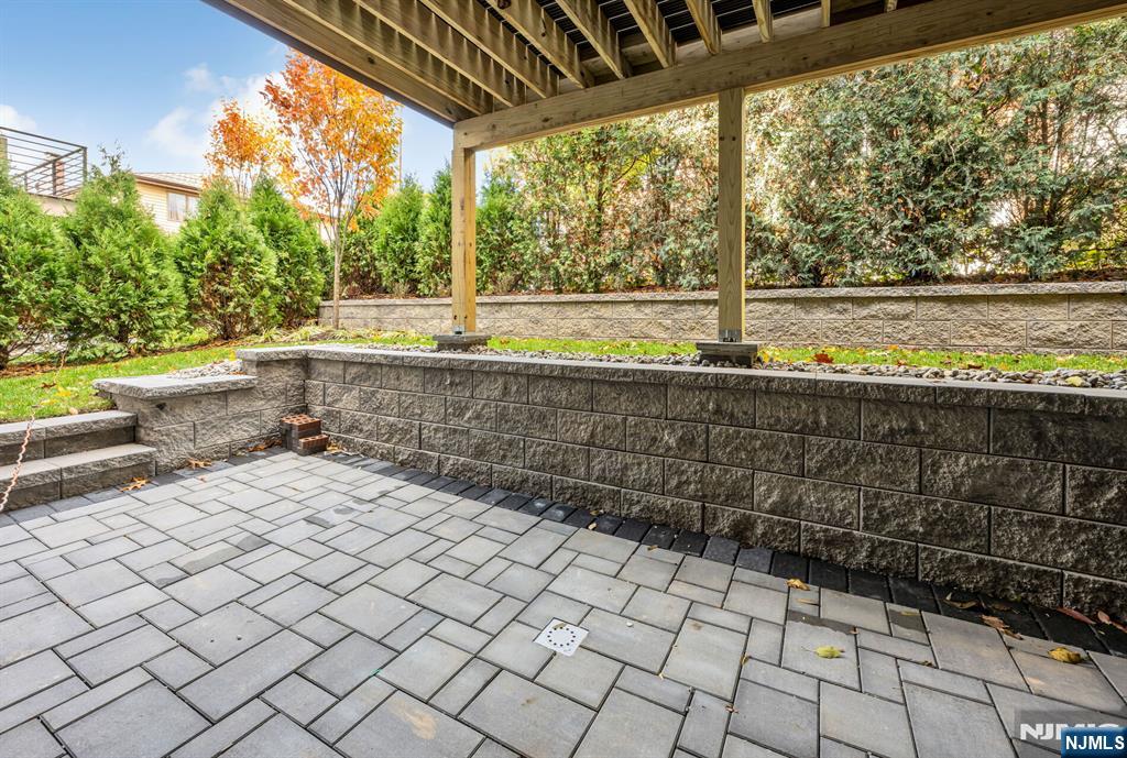 Homes for sale in Fort Lee, NJ | 2445 E Camner St, Fort Lee, NJ 07024 | MLS# 25043190