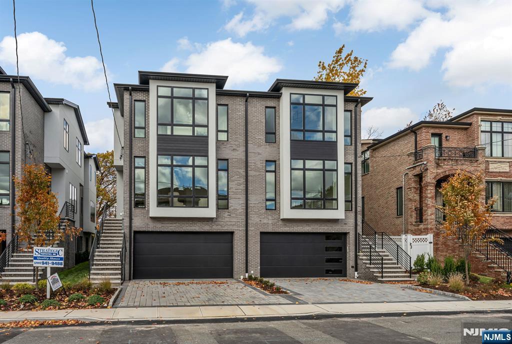 Homes for sale in Fort Lee, NJ | 2451 E Camner St #2451, Fort Lee, NJ 07024 | MLS# 25043195