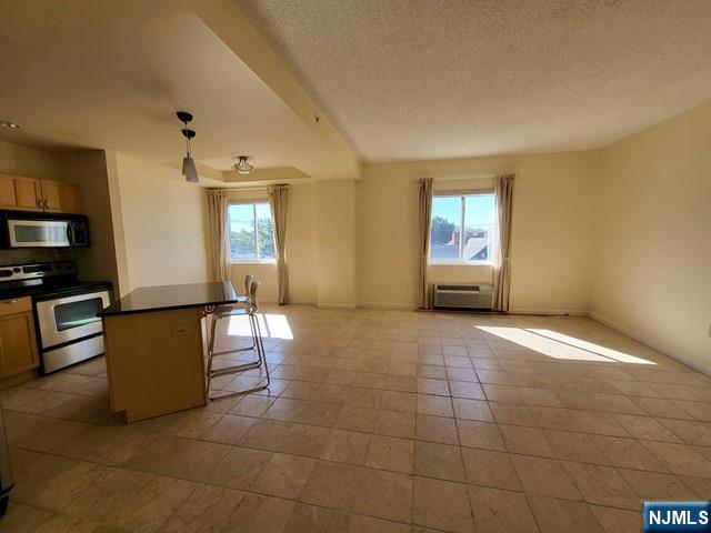 Homes for sale in Palisades Park, NJ | 399 11Th St #301, Palisades Park, NJ 07650 | MLS# 25043238