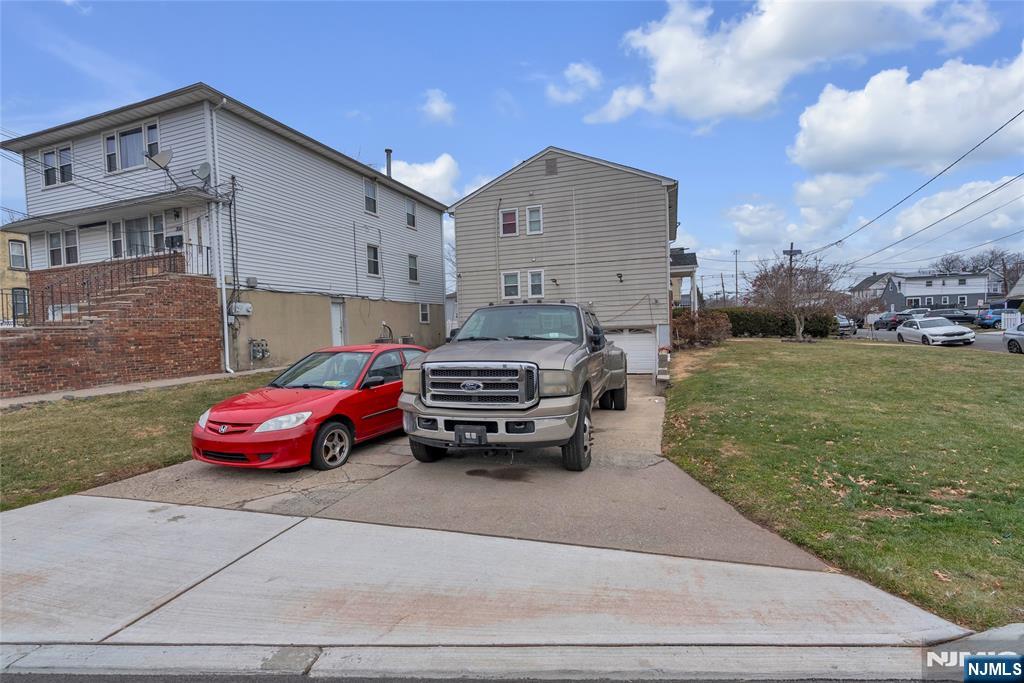 Homes for sale in Linden, NJ | 1101 Bergen Ave, Linden, NJ 07036 | MLS# 25043255