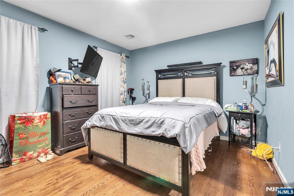 Homes for sale in Linden, NJ | 1101 Bergen Ave, Linden, NJ 07036 | MLS# 25043255