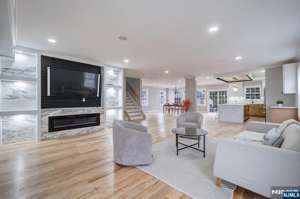 Homes for sale in Rochelle Park, NJ | 83 Madison Ave, Rochelle Park, NJ 07662 | MLS# 25043261