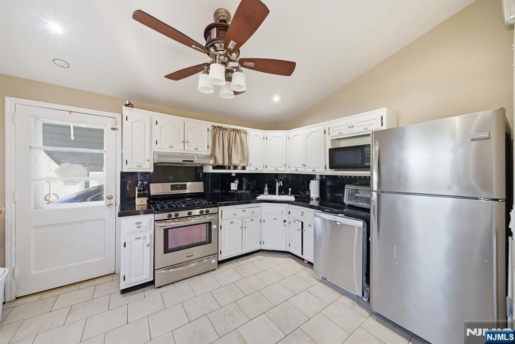 Homes for sale in Oakland, NJ | 73 Page Dr, Oakland, NJ 07436 | MLS# 25043273