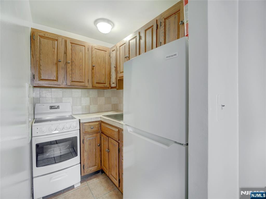 Homes for sale in East Orange, NJ | 377 S Harrison St #16O, East Orange, NJ 07018 | MLS# 25043300
