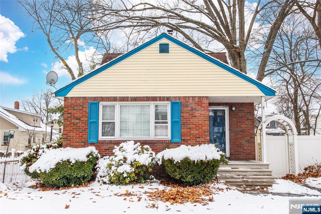 Homes for sale in Bergenfield, NJ | 14 Hudson St, Bergenfield, NJ 07621 | MLS# 25043308