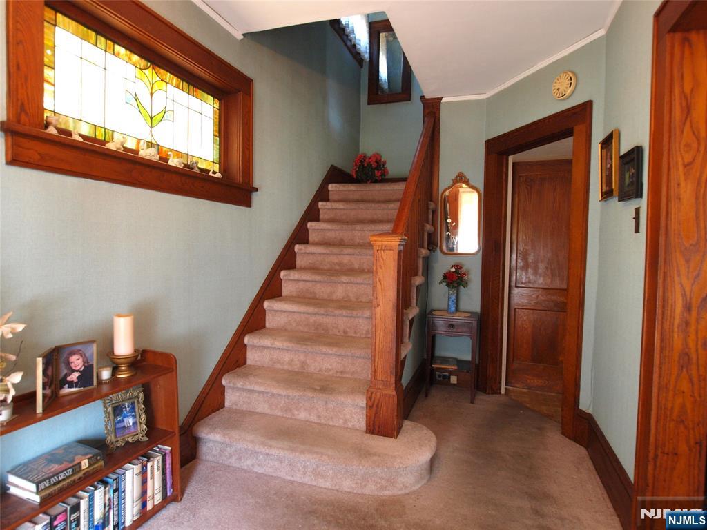 Homes for sale in Pequannock Township, NJ | 48 Caroline Ave, Pequannock Township, NJ 07444 | MLS# 25043332