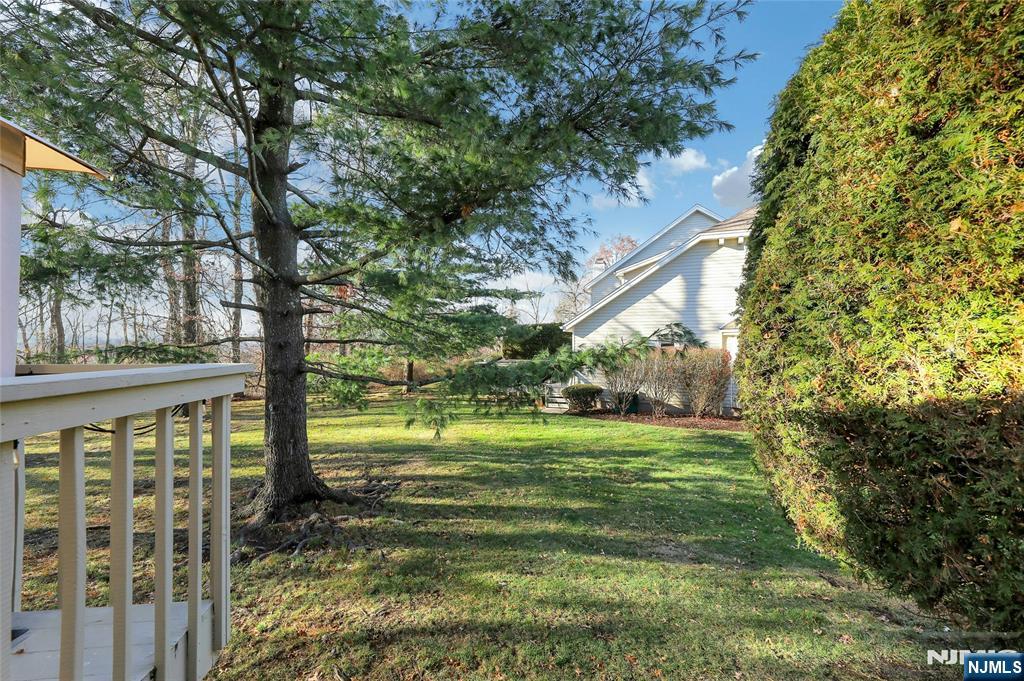 Homes for sale in Wayne, NJ | 10 Greenup Ct, Wayne, NJ 07470 | MLS# 25043345