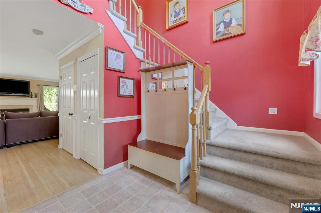 Homes for sale in Wayne, NJ | 10 Greenup Ct, Wayne, NJ 07470 | MLS# 25043345