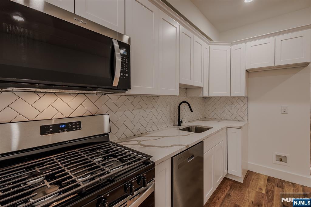 Homes for sale in Newark, NJ | 29 Kent St, Newark, NJ 07108 | MLS# 25043381