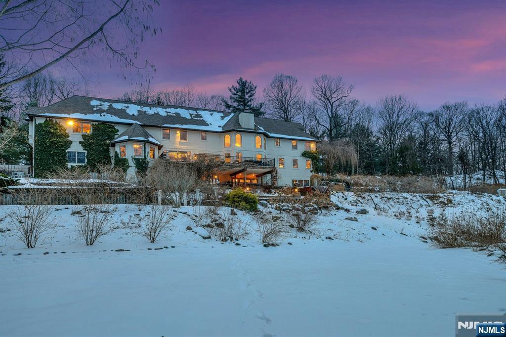 Homes for sale in Kinnelon Borough, NJ | 5 Summit Ter, Kinnelon Borough, NJ 07405 | MLS# 25043388