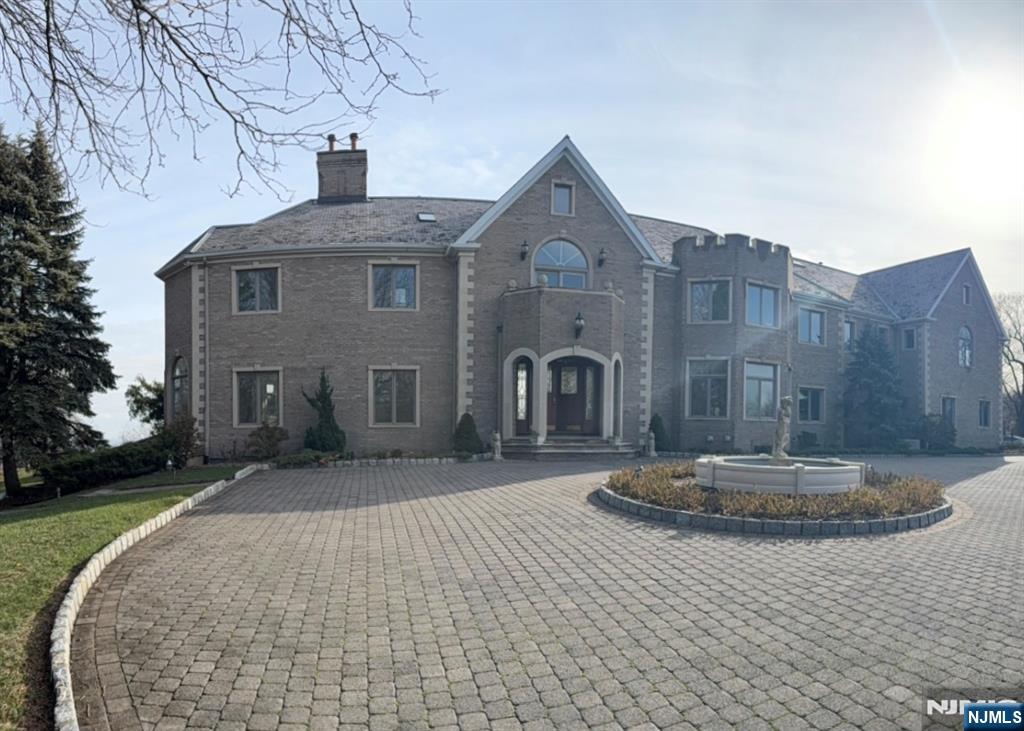 Homes for sale in Montclair, NJ | 24 Club Way, Montclair, NJ 07009 | MLS# 25043398