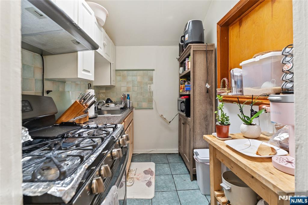 Homes for sale in Jersey City, NJ | 86 Clendenny, Jersey City, NJ 07304 | MLS# 25043420