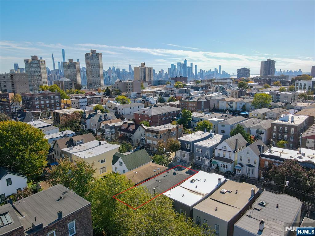 Homes for sale in North Bergen, NJ | 132 72nd St, North Bergen, NJ 07047 | MLS# 25043422