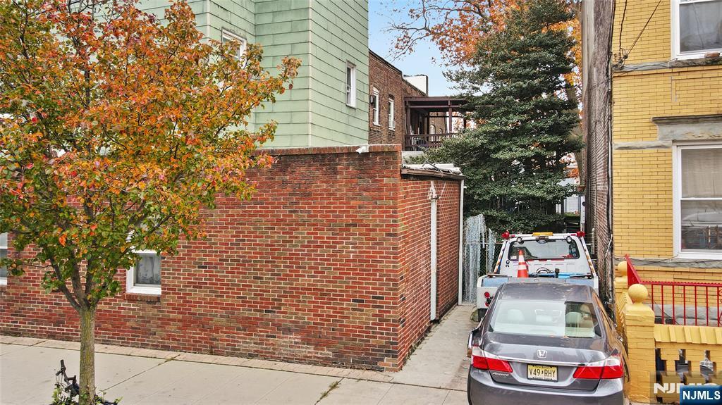 Homes for sale in Union City, NJ | 123 47th St, Union City, NJ 07087 | MLS# 25043431