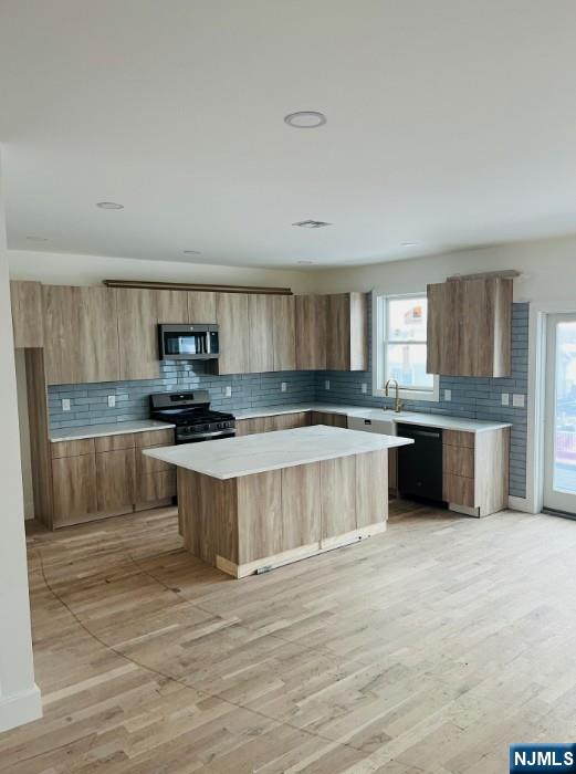 Homes for sale in Elmwood Park, NJ | 180 Philip Ave, Elmwood Park, NJ 07407 | MLS# 25043442