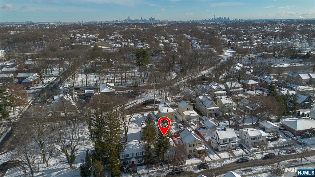 Homes for sale in Bloomfield, NJ | 33 Oak St, Bloomfield, NJ 07003 | MLS# 25043465