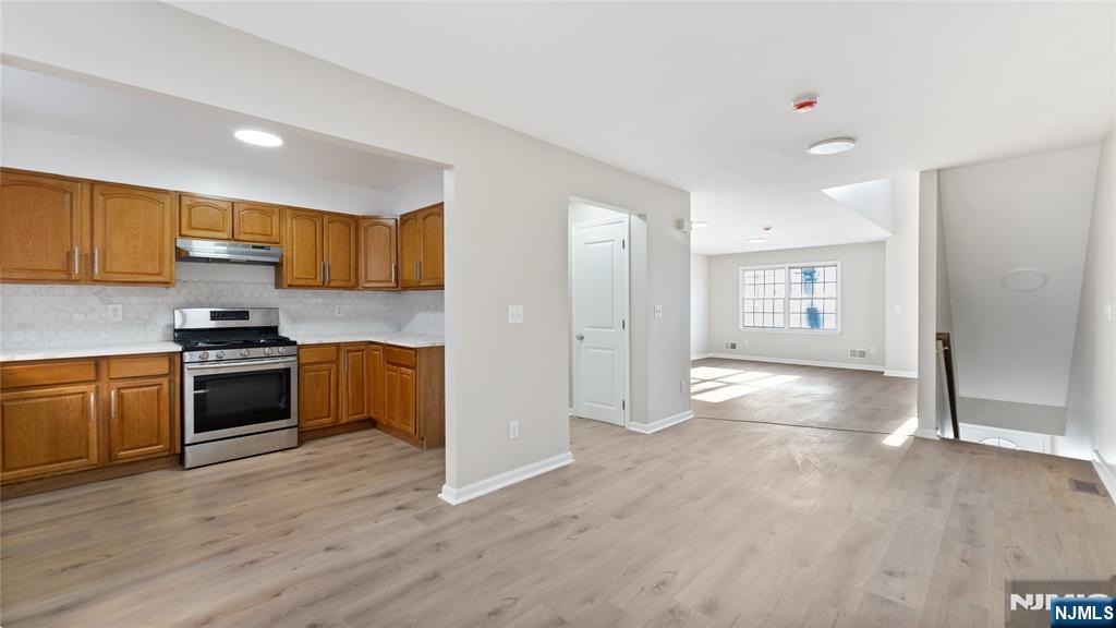 Homes for sale in Newark, NJ | 16 Kinney St, Newark, NJ 07102 | MLS# 25043493