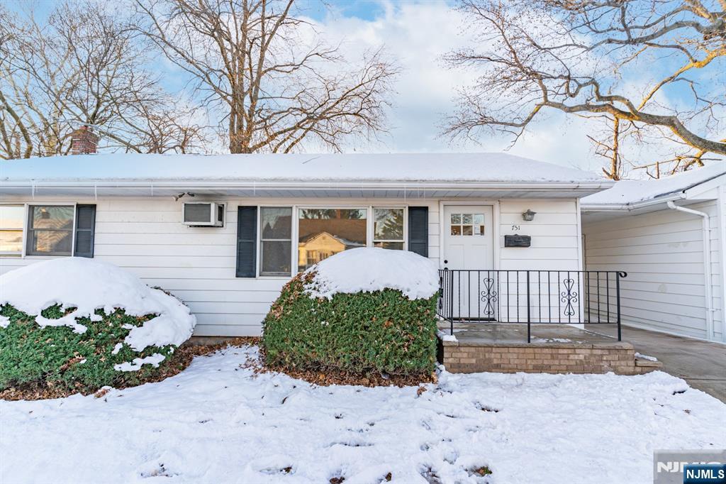 Homes for sale in Perth Amboy, NJ | 751 Hanson Ave, Perth Amboy, NJ 08861 | MLS# 25043529