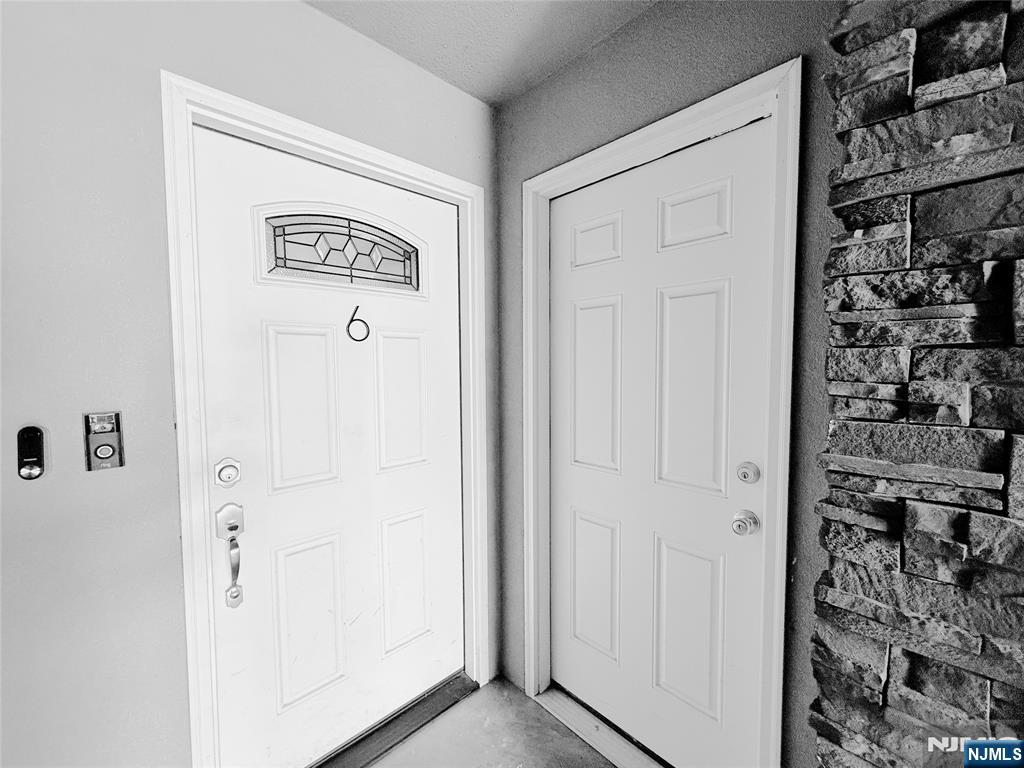 Homes for sale in Garfield, NJ | 93 Prospect St #6, Garfield, NJ 07026 | MLS# 25043547