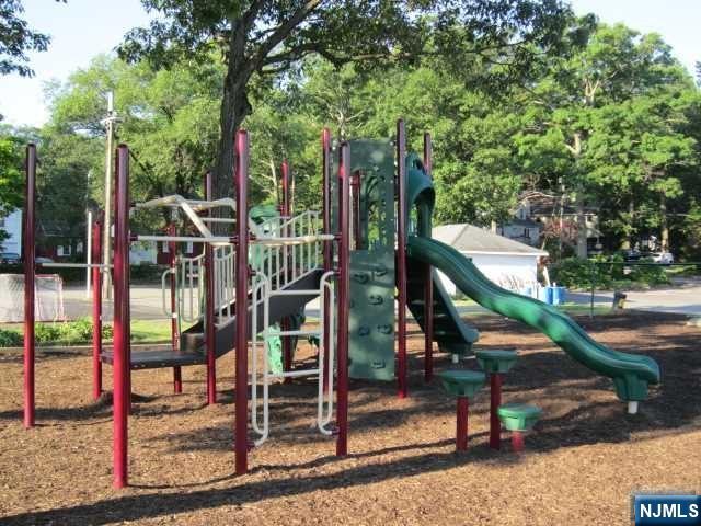 Homes for sale in Denville Township, NJ | 104 Highland Trl, Denville Township, NJ 07834 | MLS# 25043564