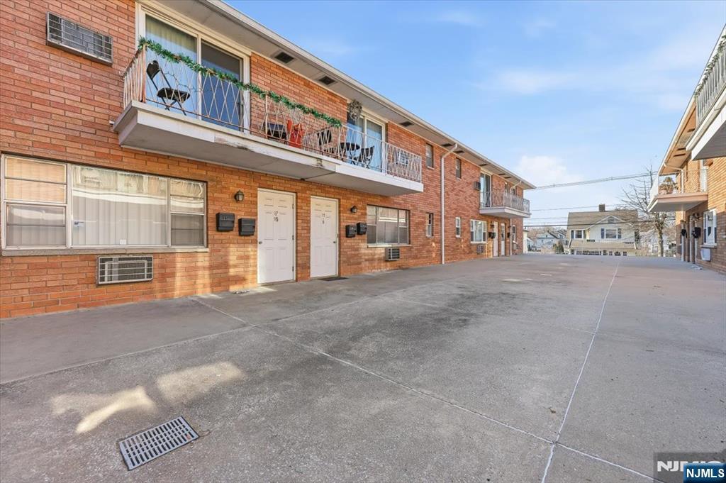 Homes for sale in Ridgefield Park, NJ | 435 Teaneck Rd #11, Ridgefield Park, NJ 07660 | MLS# 25043602