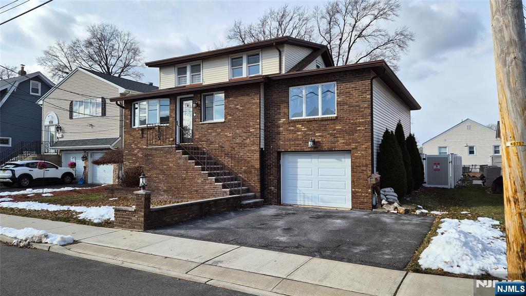 Homes for sale in Little Ferry, NJ | 6 Chamberlain Ave, Little Ferry, NJ 07643 | MLS# 25043654