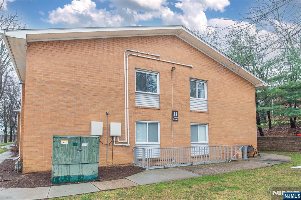 Homes for sale in Morris Plains Boroug, NJ | 2350 State Route 10 #B3, Morris Plains Boroug, NJ 07950 | MLS# 25043674