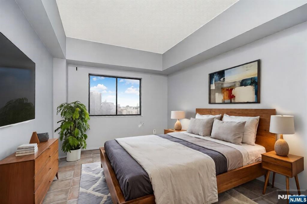 Homes for sale in Cliffside Park, NJ | 390 Gorge Rd #402, Cliffside Park, NJ 07010 | MLS# 25043678