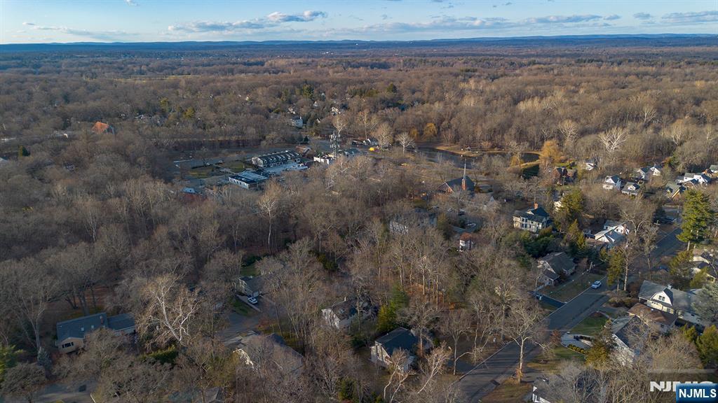 Homes for sale in Haworth, NJ | 124 Valley Rd, Haworth, NJ 07641 | MLS# 25043737