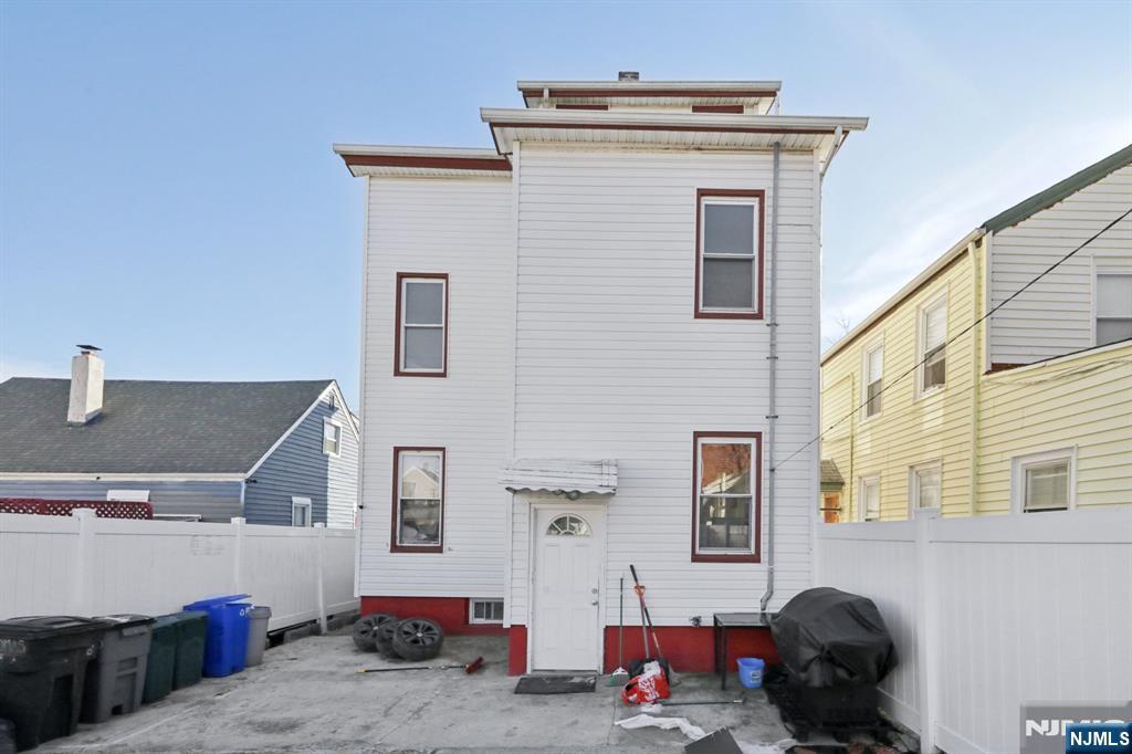 Homes for sale in Paterson, NJ | 39 Thomas St, Paterson, NJ 07503 | MLS# 25043767