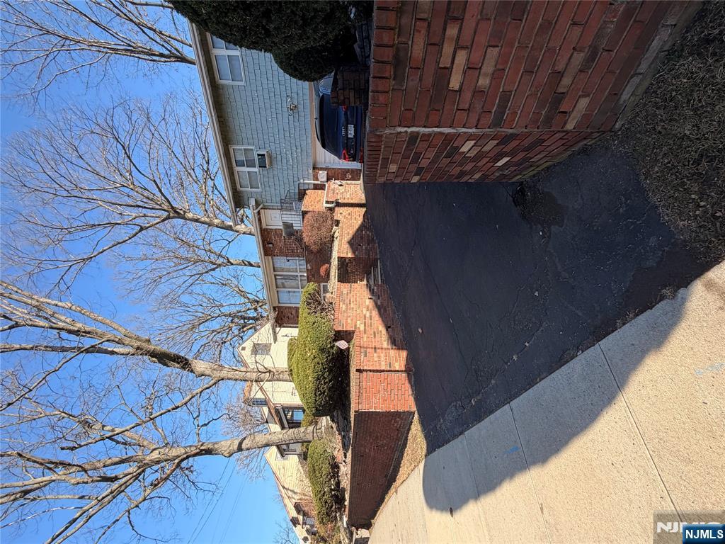 Homes for sale in Fort Lee, NJ | 1032 Glen Rd, Fort Lee, NJ 07024 | MLS# 25043776