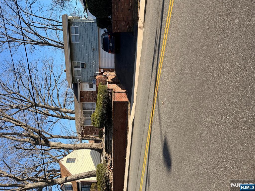 Homes for sale in Fort Lee, NJ | 1032 Glen Rd, Fort Lee, NJ 07024 | MLS# 25043776