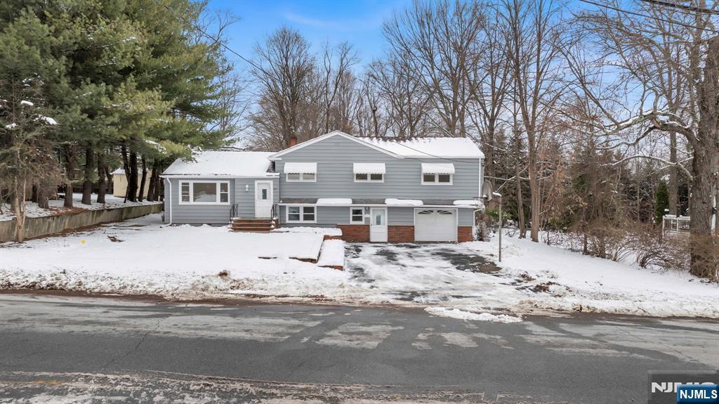 Homes for sale in Norwood, NJ | 231 Hudson Ave, Norwood, NJ 07648 | MLS# 25043790