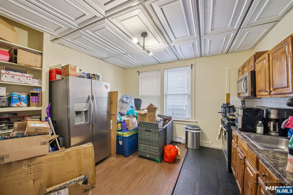 17 Myrtle Avenue